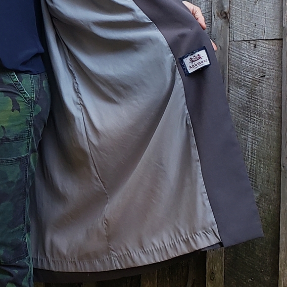 VTG Long Gray Overcoat - Picture 6 of 10